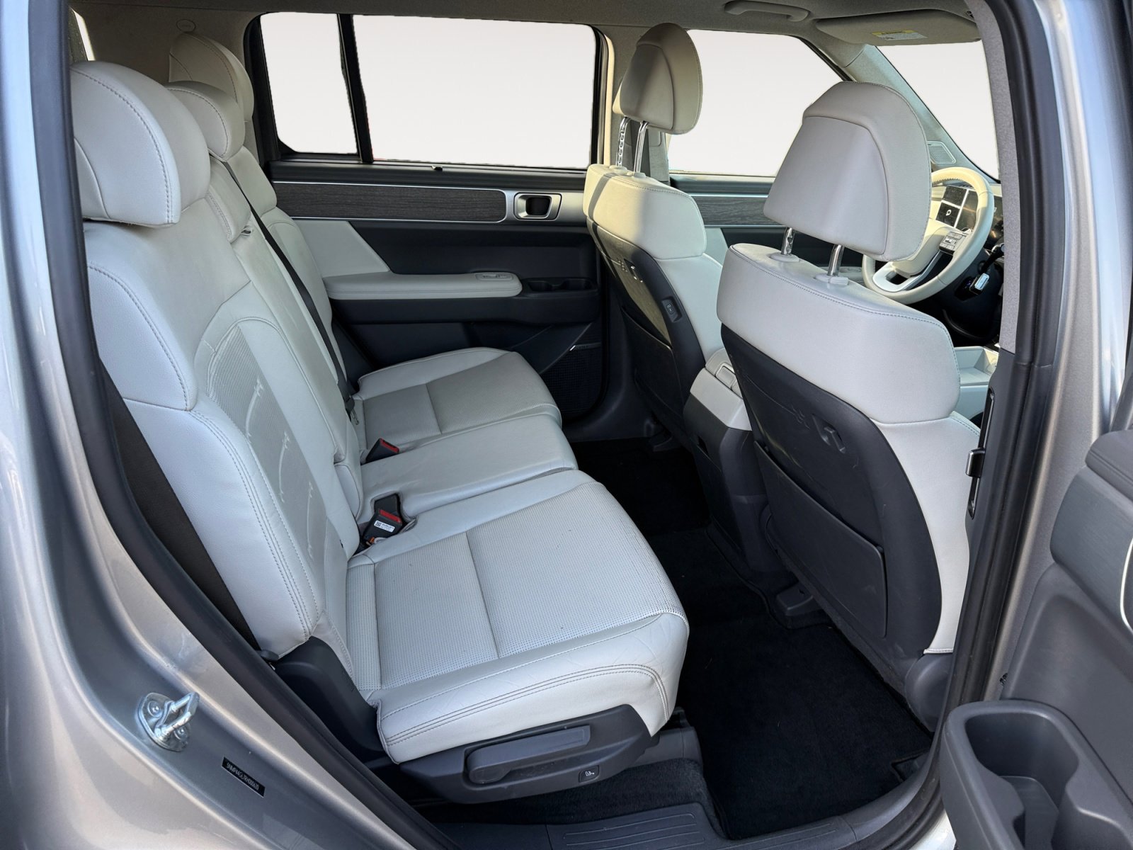 Certified 2024 Hyundai Santa Fe Limited image 18