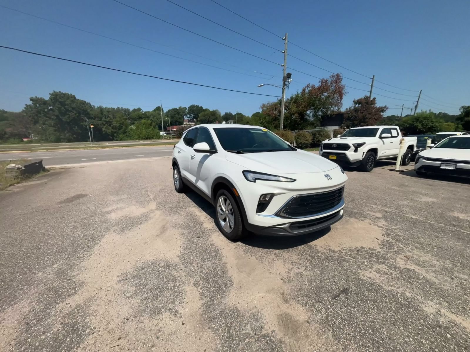 Used 2026 Buick Encore GX Preferred AWD/4WD image 3