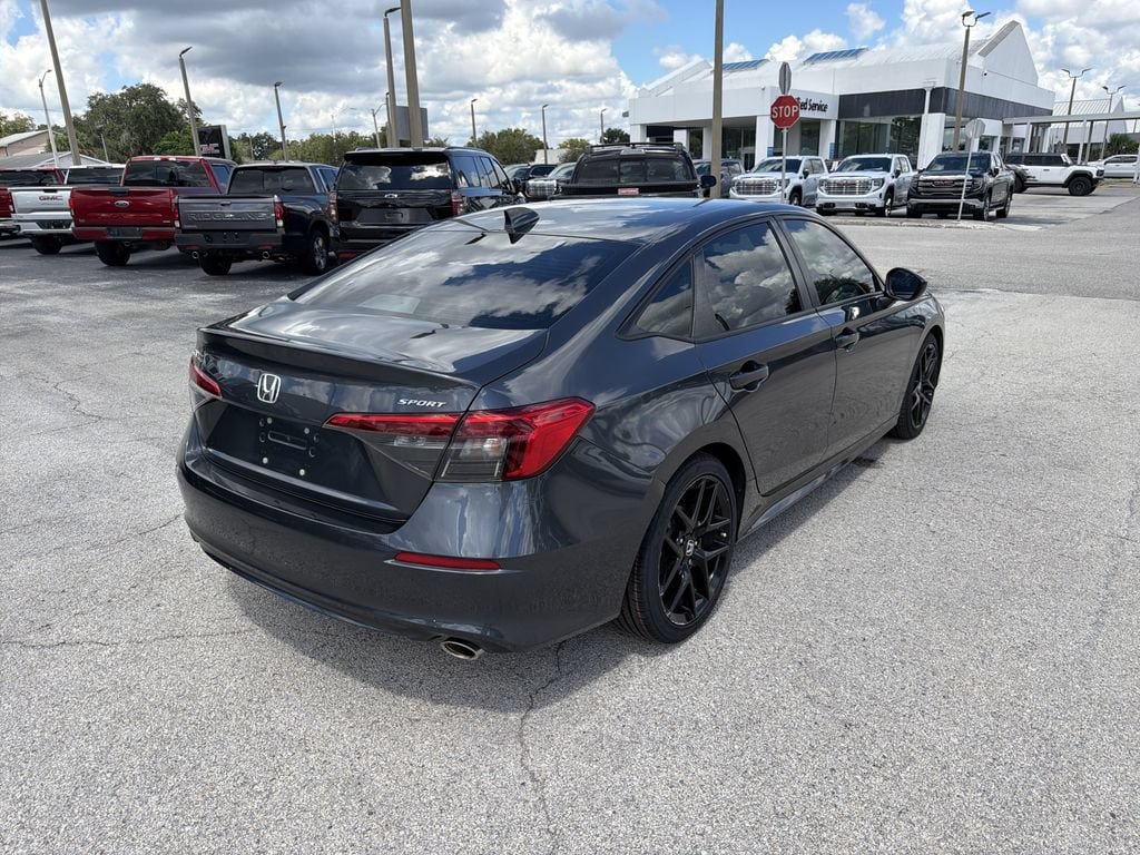 Used 2023 Honda Civic Sport image 4
