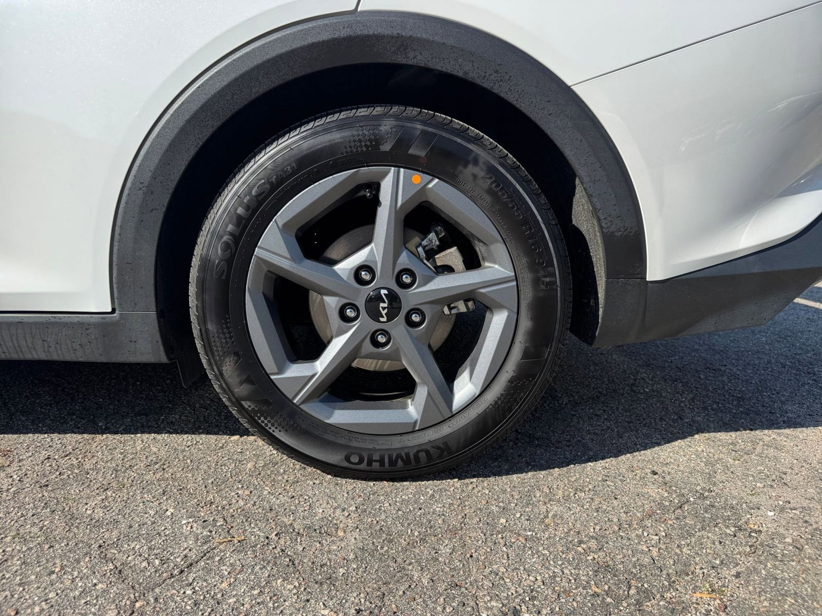 Used 2025 Kia K4 LXS FWD image 27