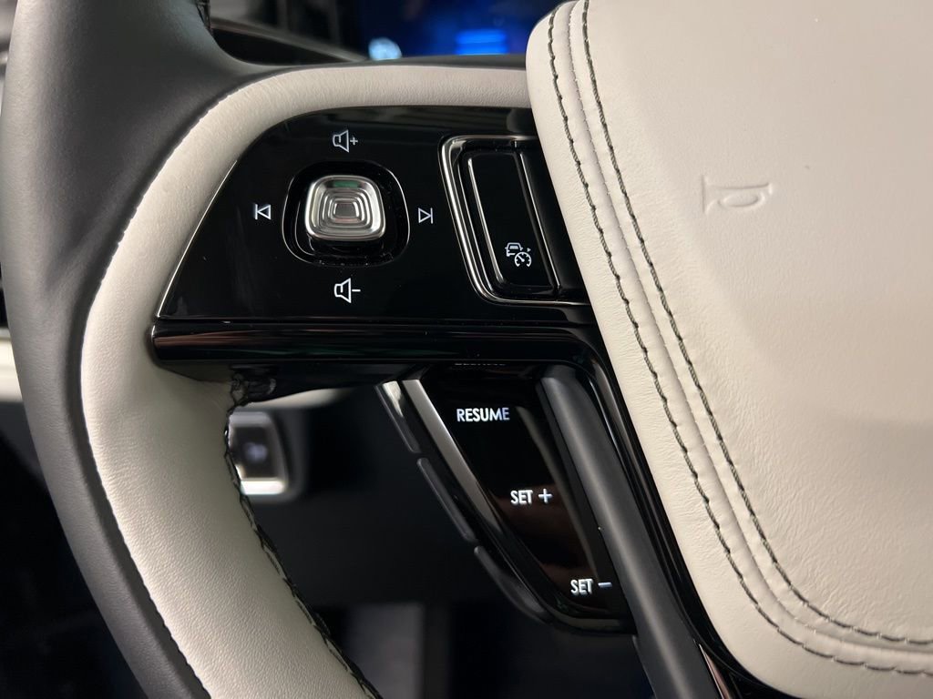 Used 2026 Lincoln Aviator Reserve image 18