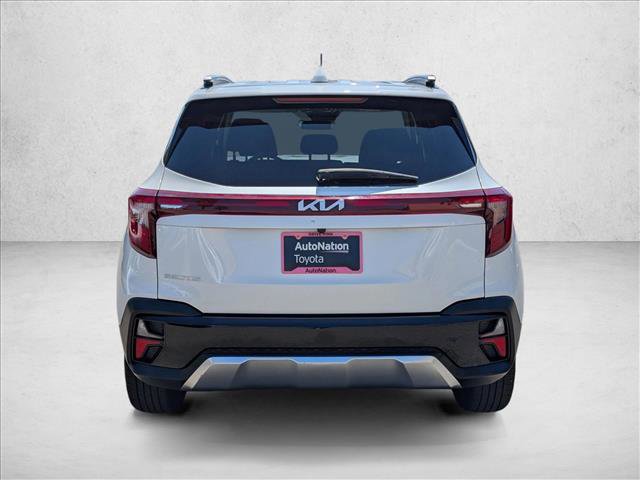 Used 2025 Kia Seltos S image 7
