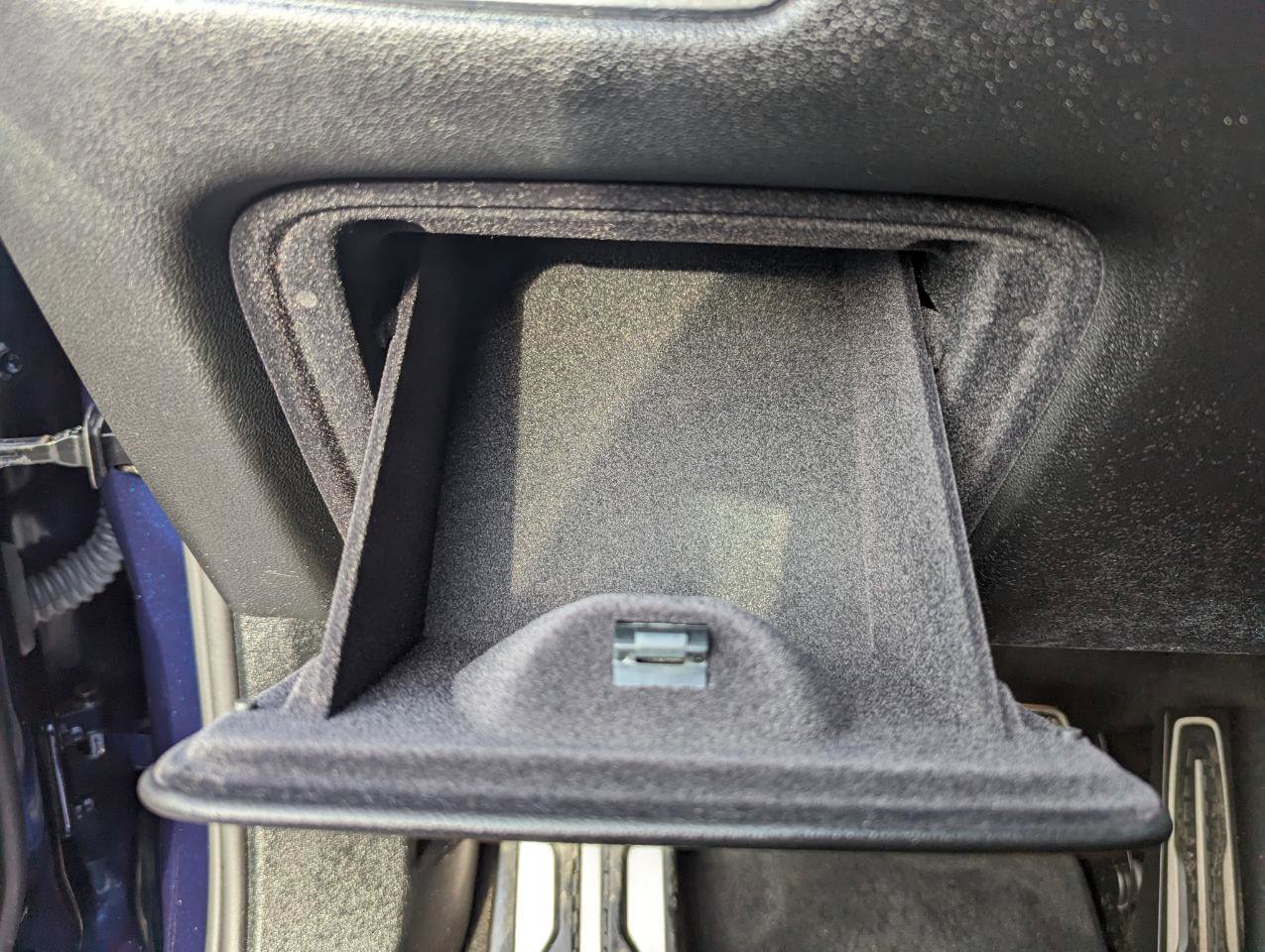 Used 2023 BMW X6 M50i w/ Executive Package image 27