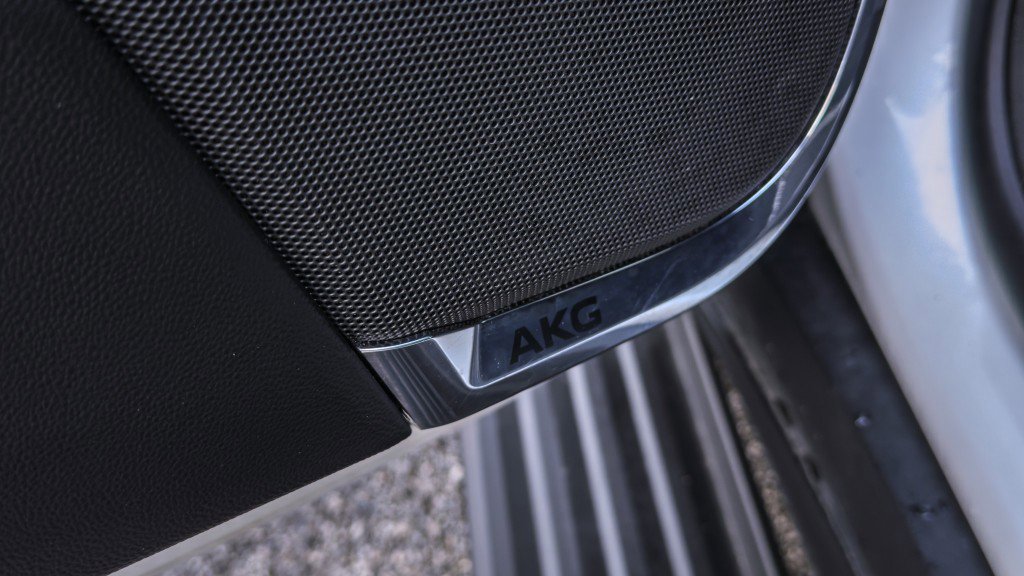 Used 2022 Cadillac Escalade ESV Sport Platinum w/ Heavy-Duty Trailer Package image 41