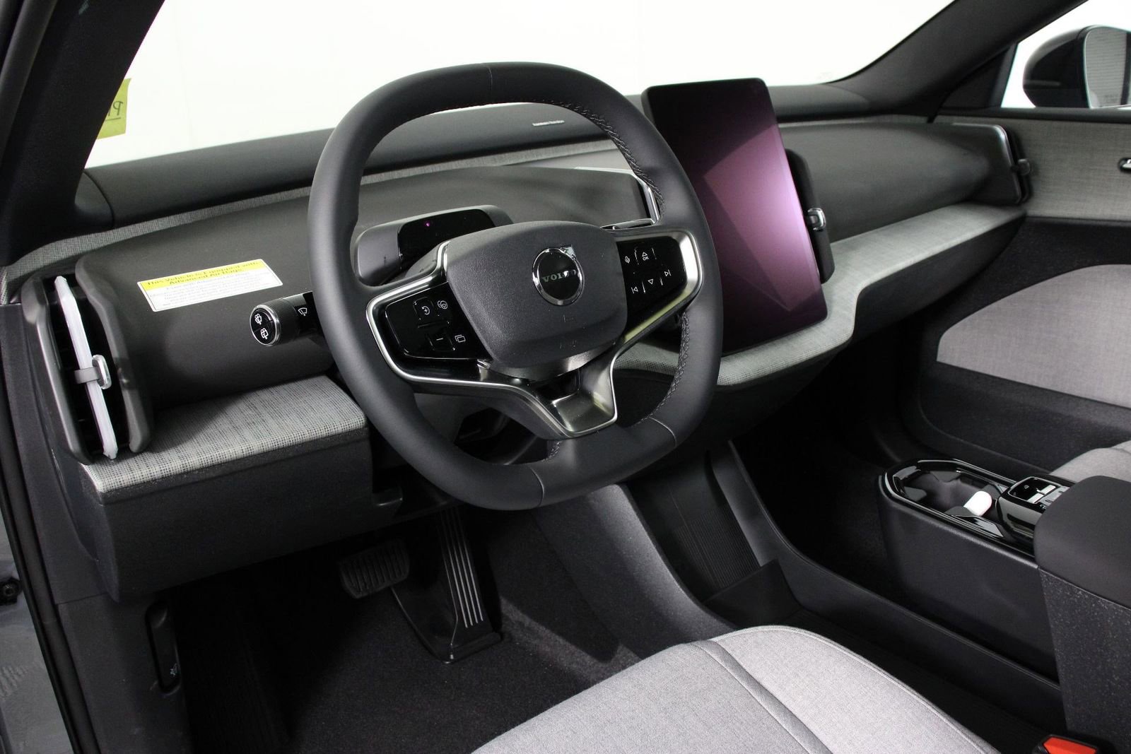 New 2026 Volvo EX30 Ultra AWD/4WD image 8