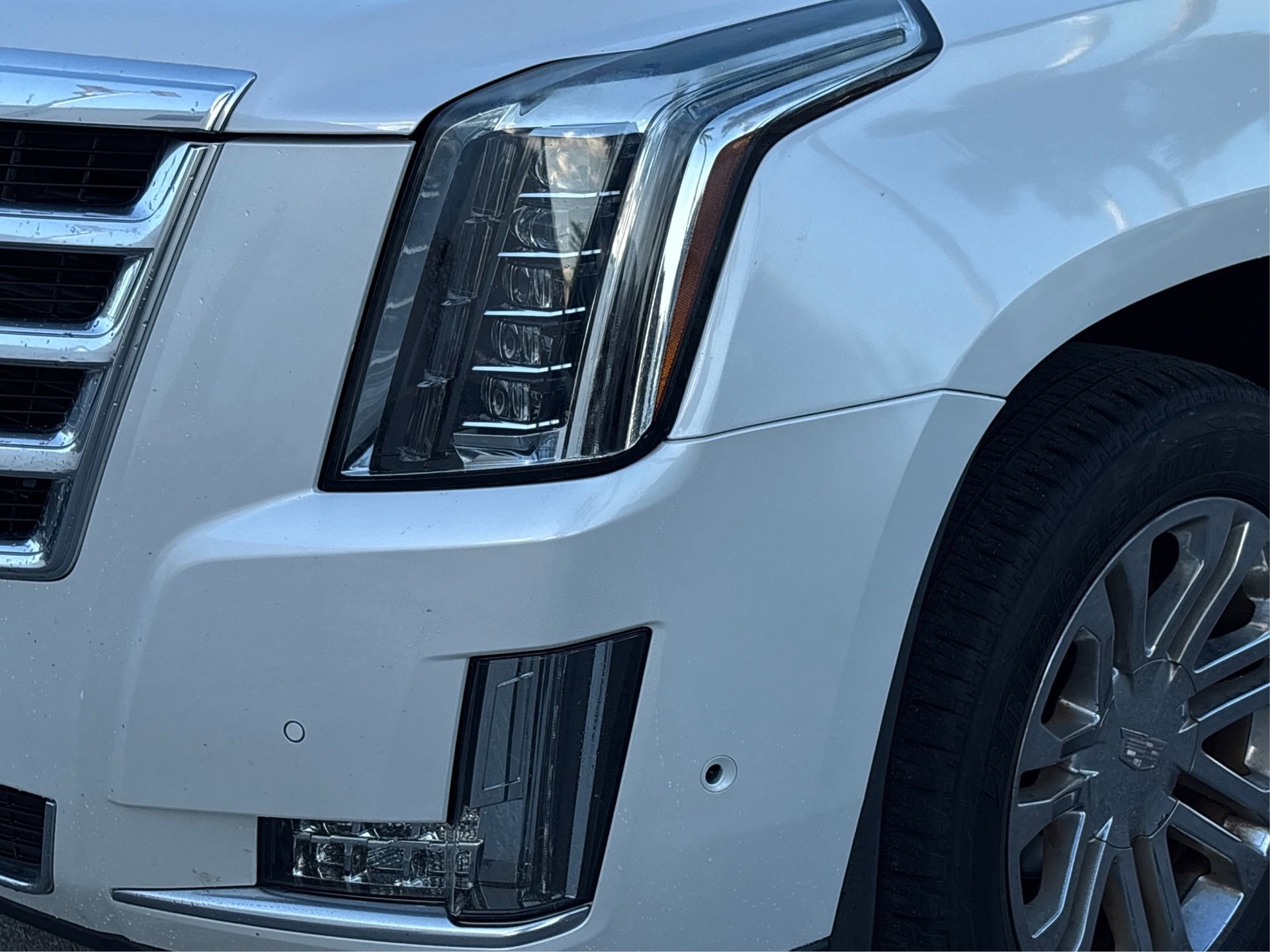 Used 2017 Cadillac Escalade ESV 2WD image 14