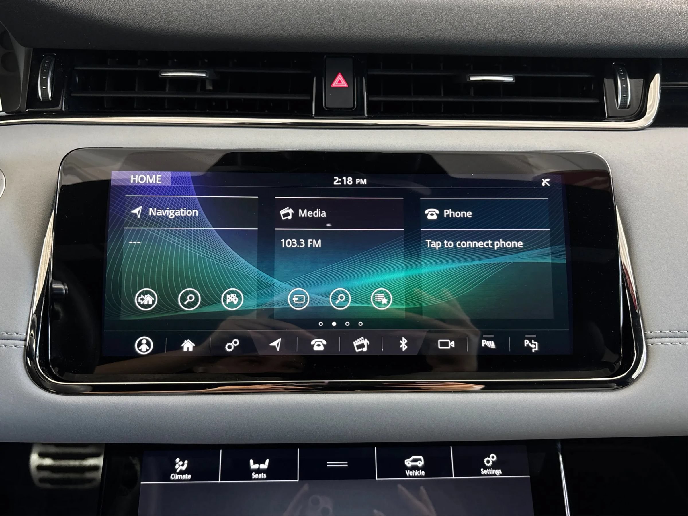 Used 2020 Land Rover Range Rover Evoque First Edition AWD/4WD image 19
