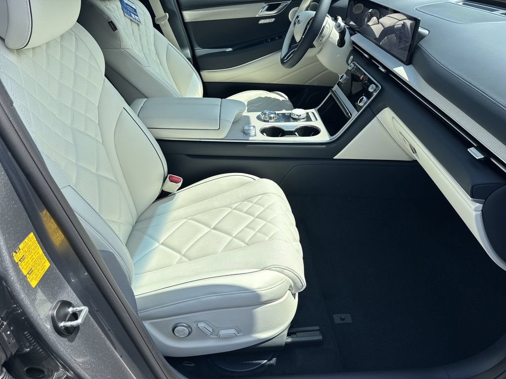 New 2025 Genesis GV80 3.5T Prestige AWD/4WD image 13