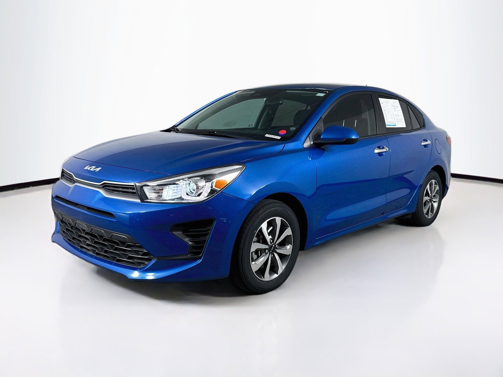 Used 2023 Kia Rio S w/ Technology Package FWD image 4