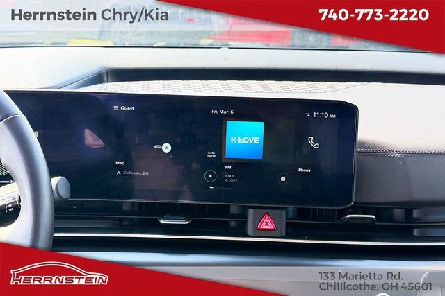 Used 2025 Kia Carnival image 9