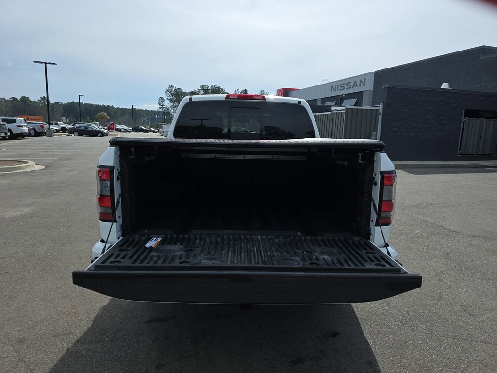 Used 2024 Nissan Frontier SV w/ SV Convenience Package image 17