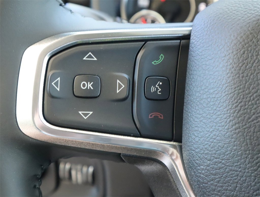 Used 2023 RAM 1500 Laramie image 12