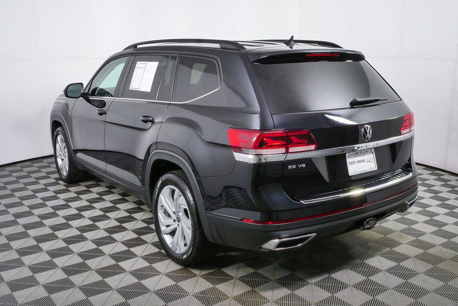 Certified 2023 Volkswagen Atlas SE FWD image 26
