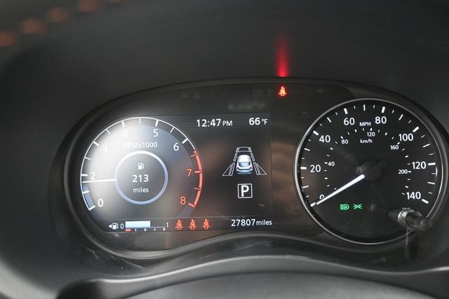 Used 2023 Nissan Kicks SR w/ SR Premium Package FWD image 9