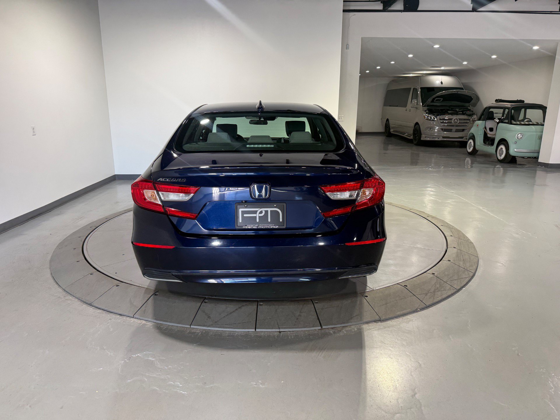 Used 2018 Honda Accord LX image 11