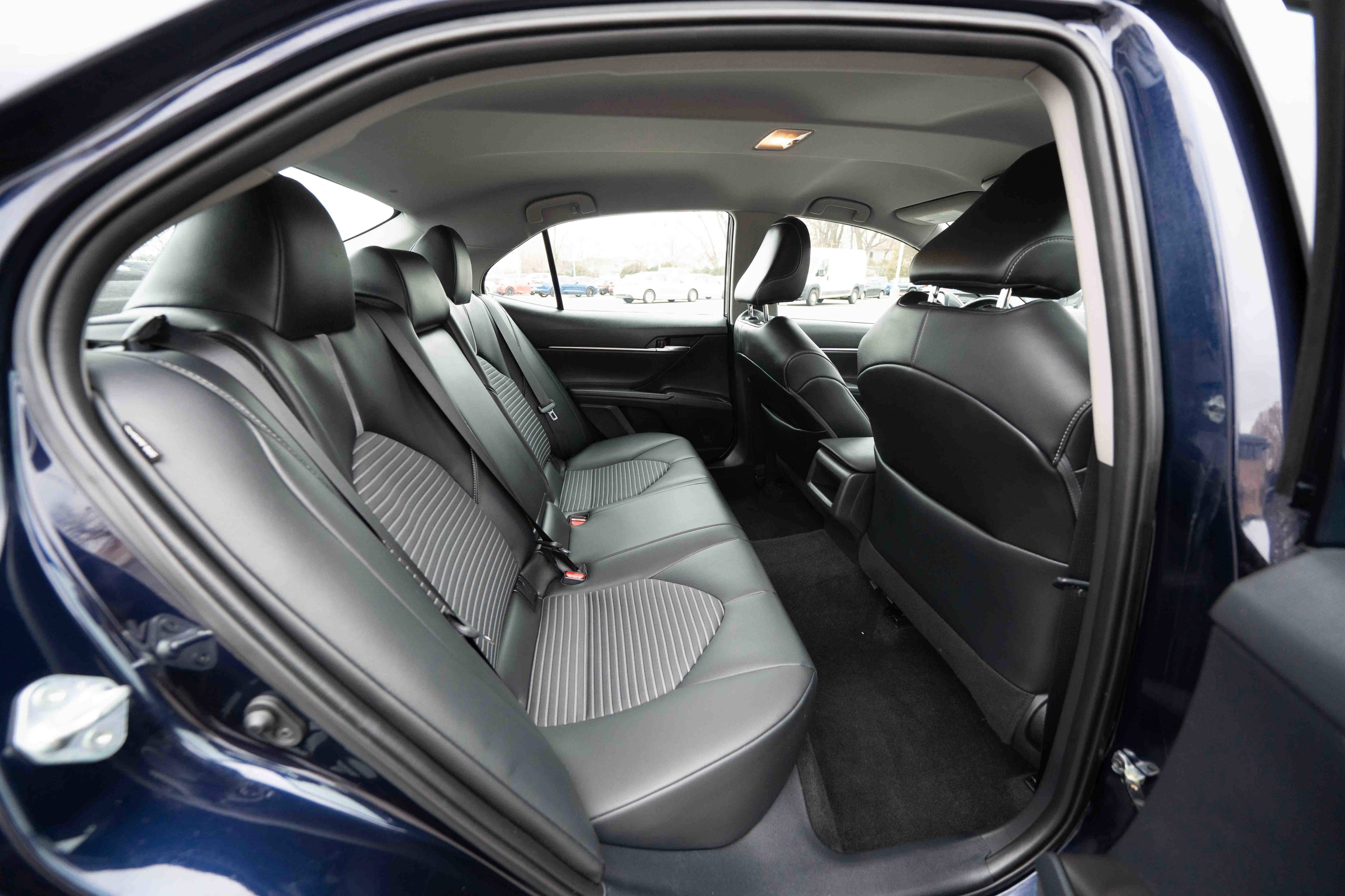 Used 2021 Toyota Camry SE w/ Cold Weather Package image 24