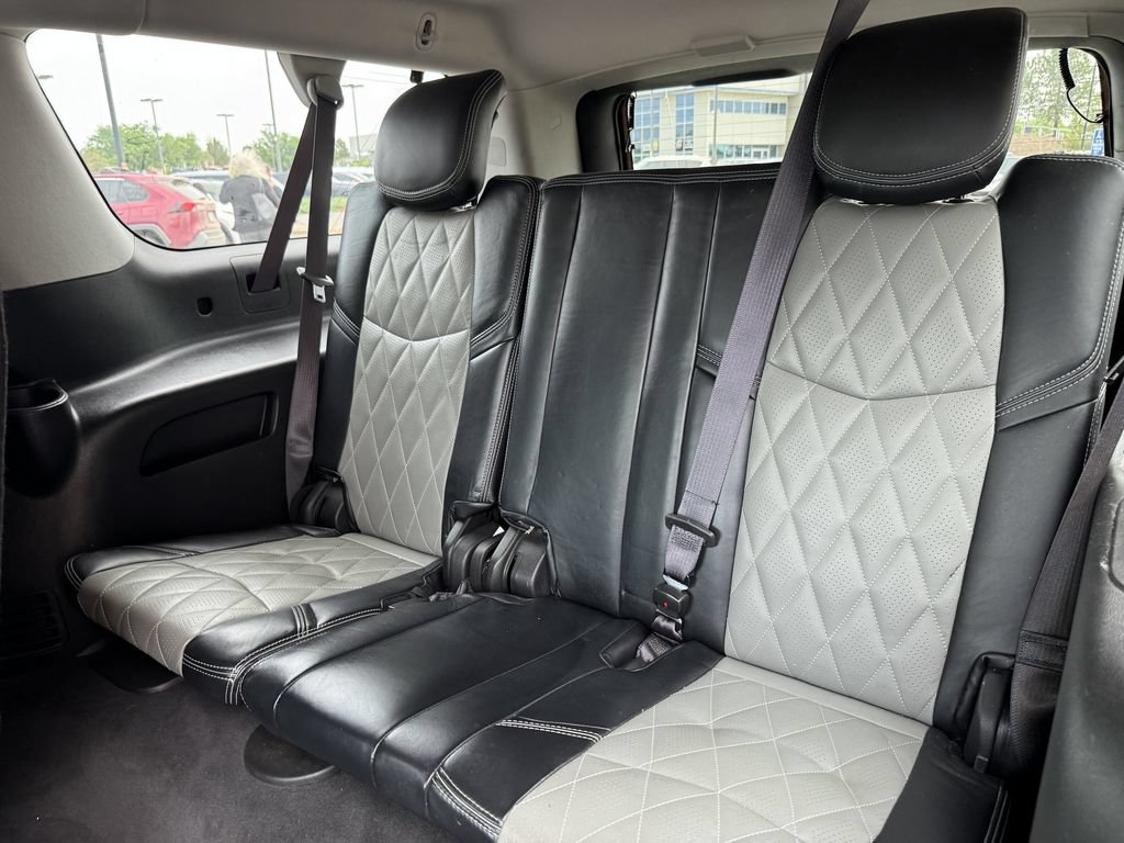 Used 2017 Cadillac Escalade ESV Premium Luxury AWD/4WD image 29