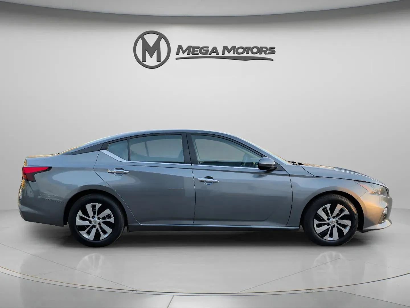 Used 2022 Nissan Altima 2.5 S FWD image 9