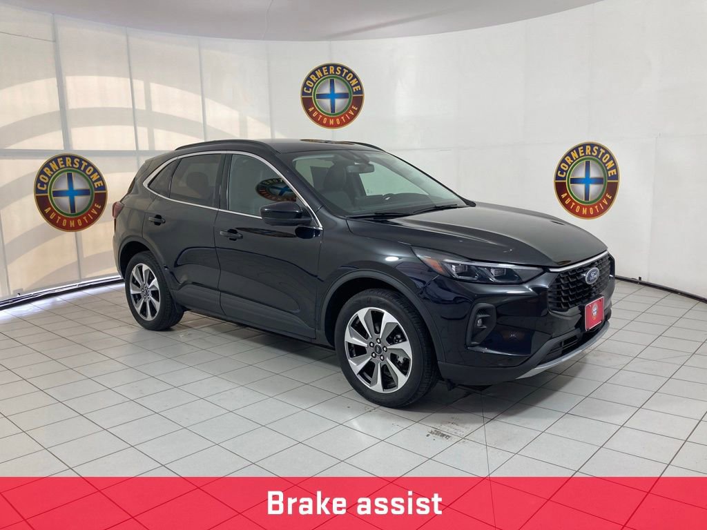 Used 2024 Ford Escape Platinum image 20