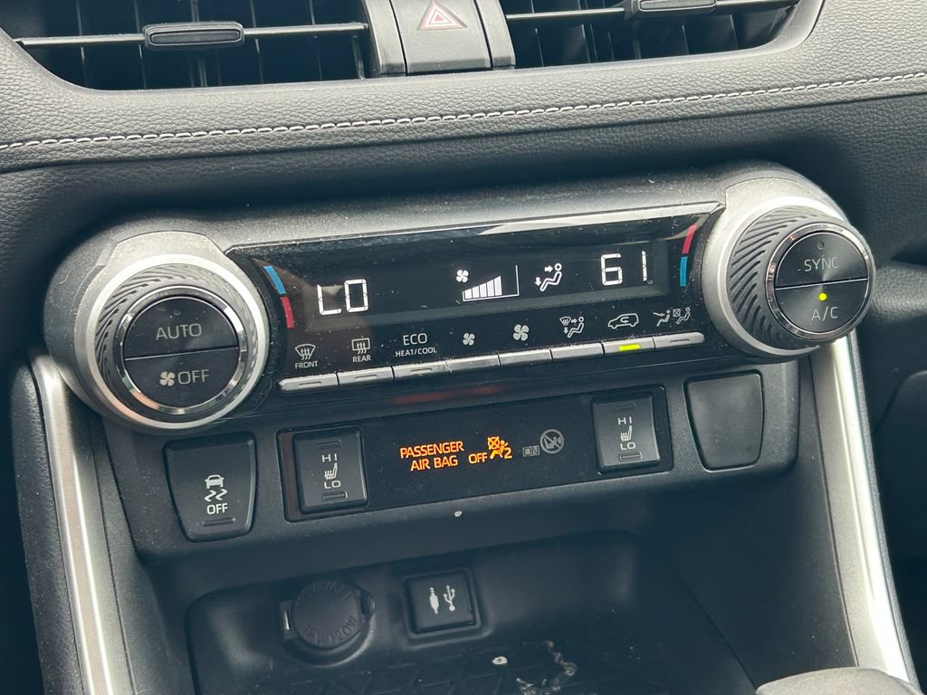 Used 2019 Toyota RAV4 XLE w/ Convenience Package AWD/4WD image 30