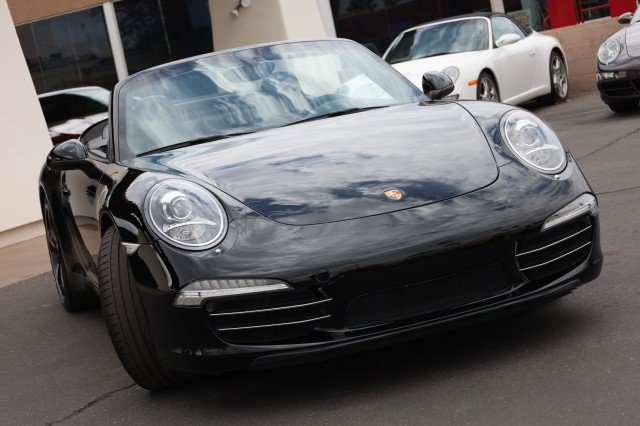 Used 2015 Porsche 911 Carrera S RWD image 2