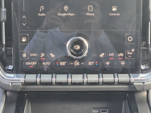 Used 2025 GMC Yukon XL Elevation AWD/4WD image 24