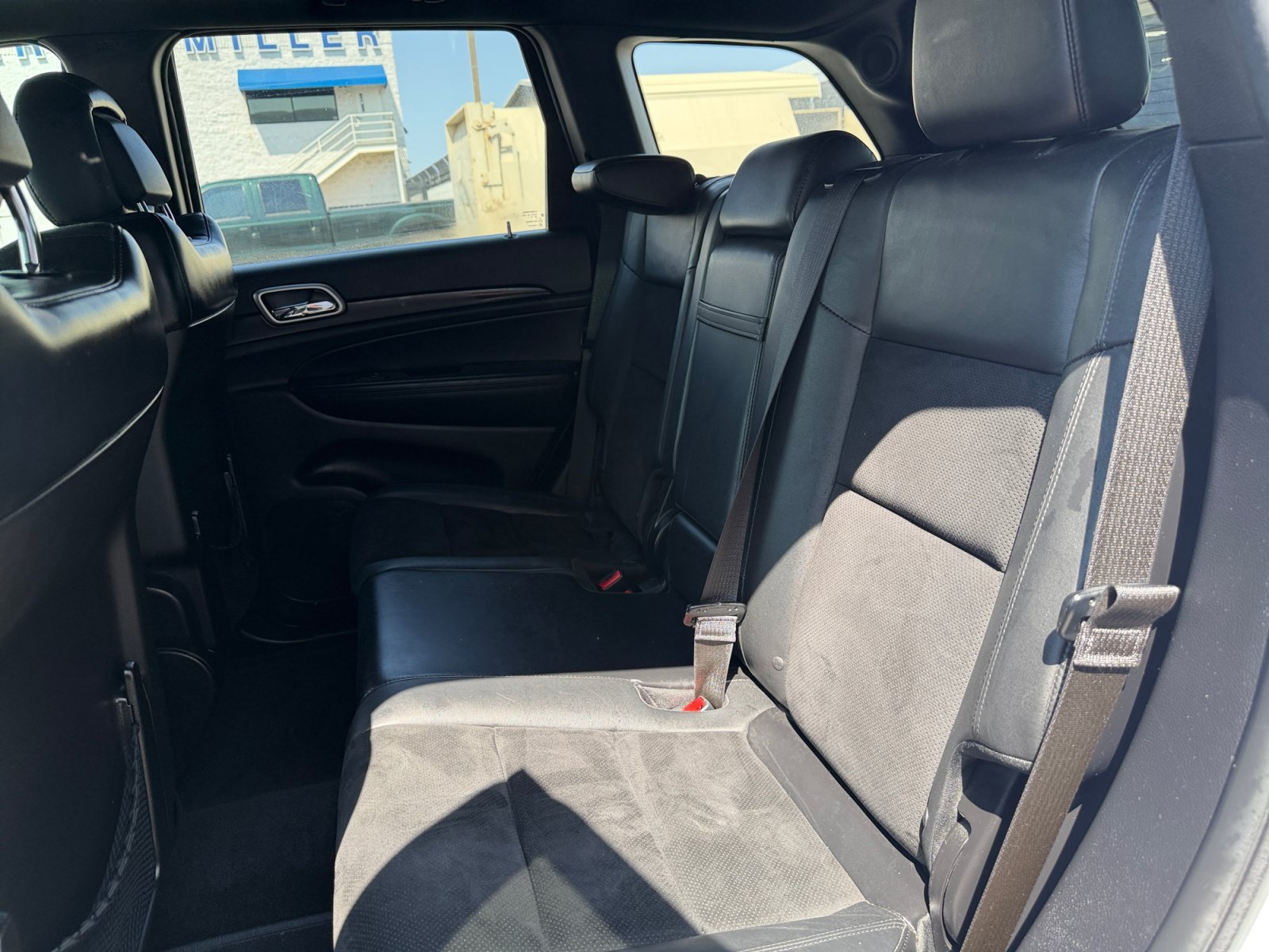Used 2015 Jeep Grand Cherokee Altitude RWD image 27