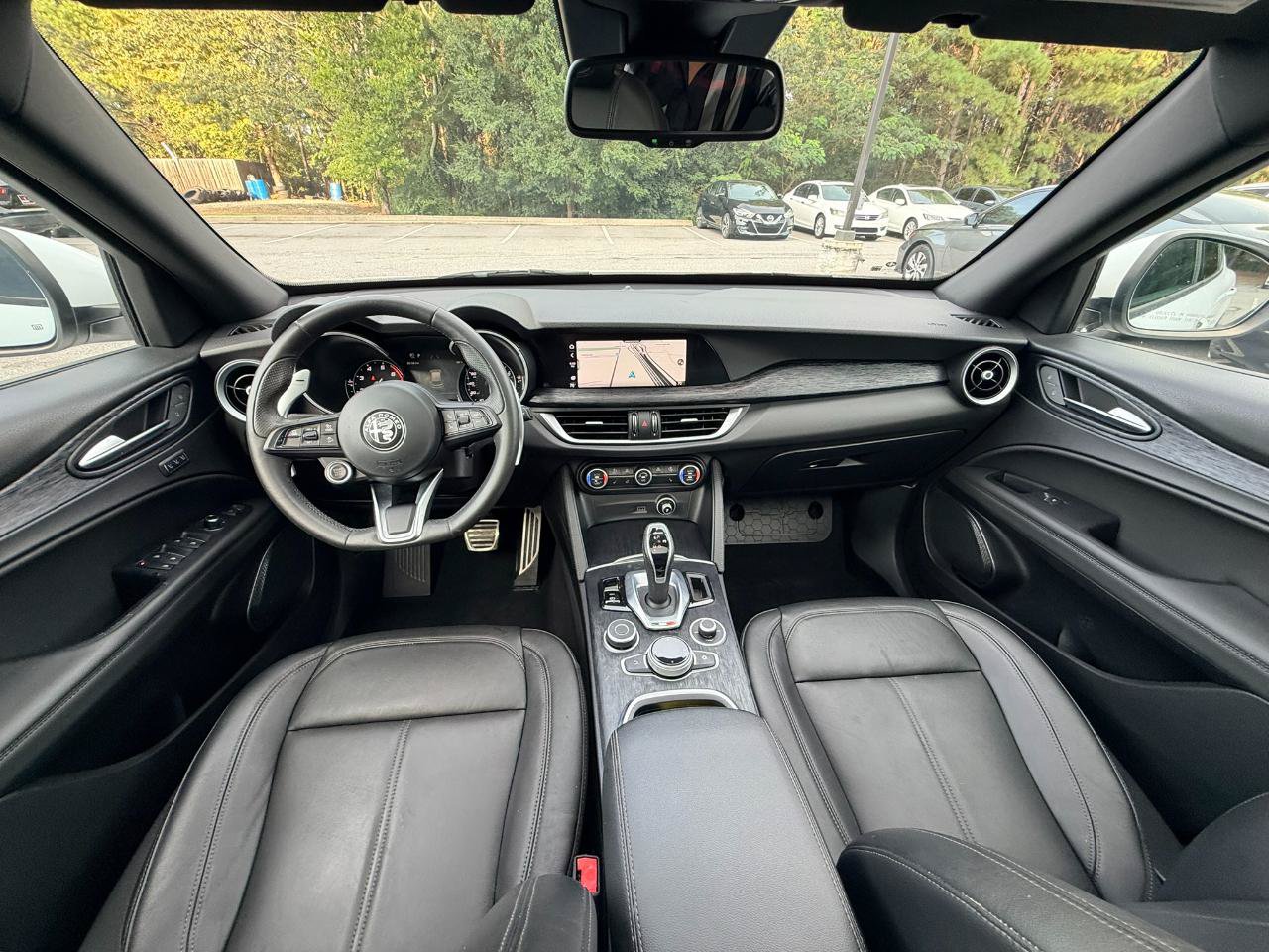 Used 2022 Alfa Romeo Stelvio Sprint RWD image 2