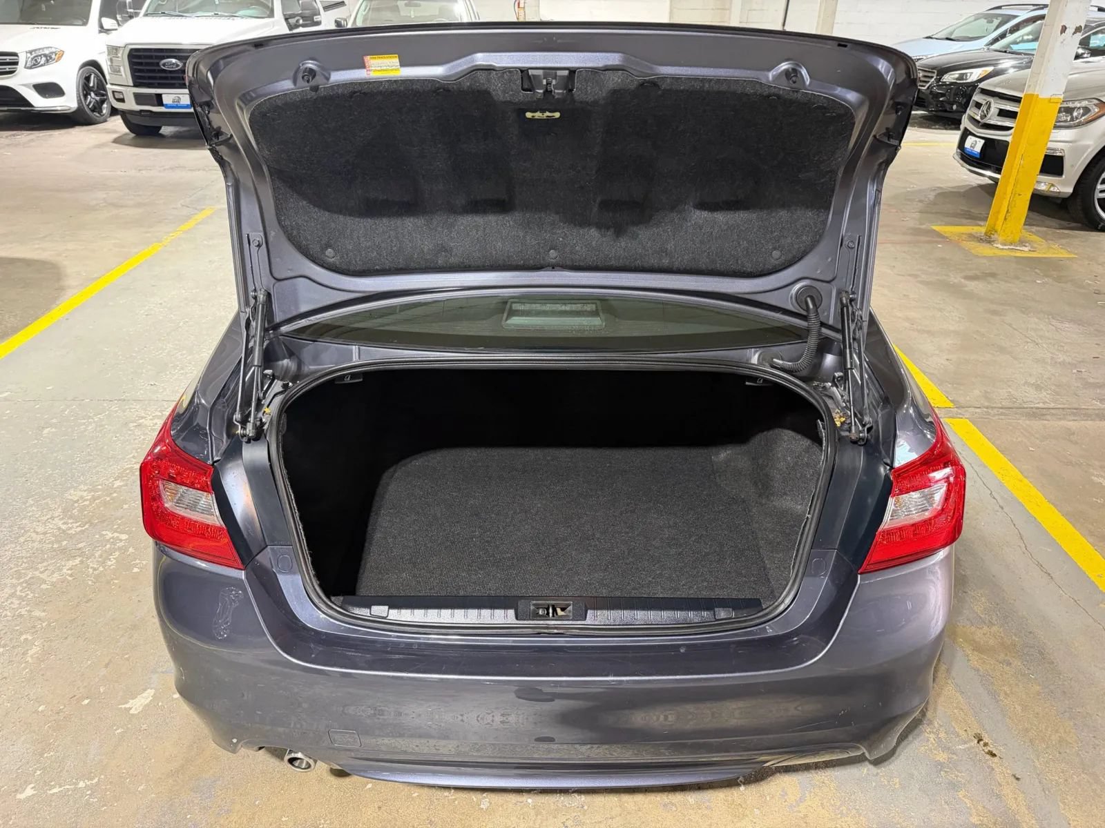 Used 2015 Subaru Legacy 2.5i Limited AWD/4WD image 7