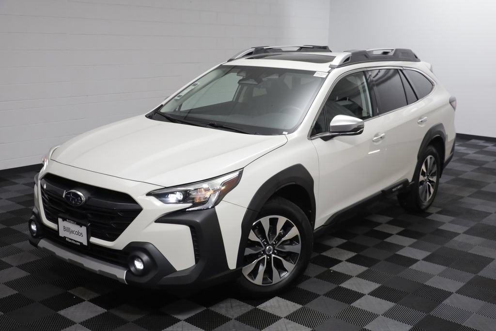 Used 2023 Subaru Outback Touring XT AWD/4WD image 2