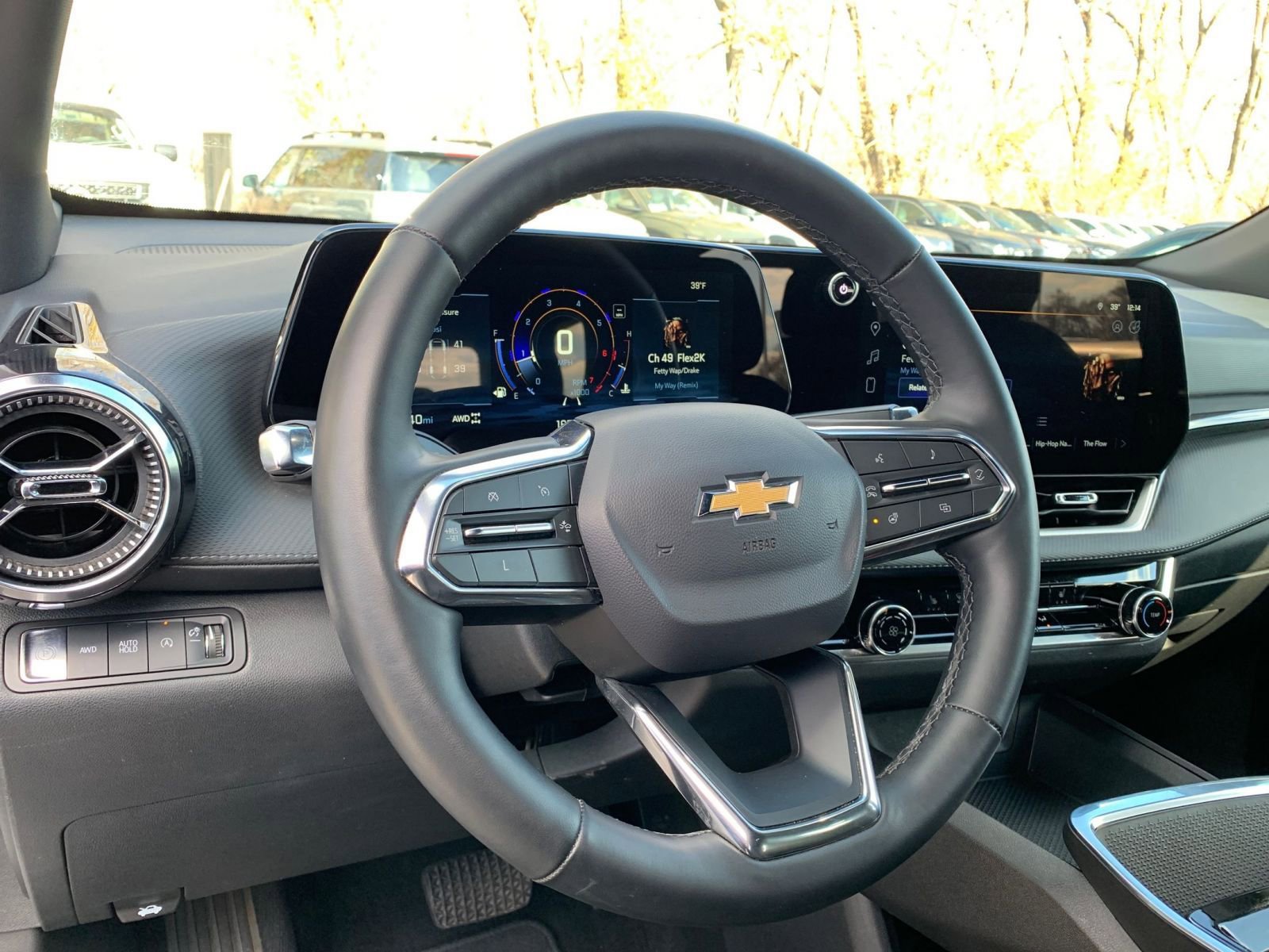 Used 2025 Chevrolet Equinox LT image 33