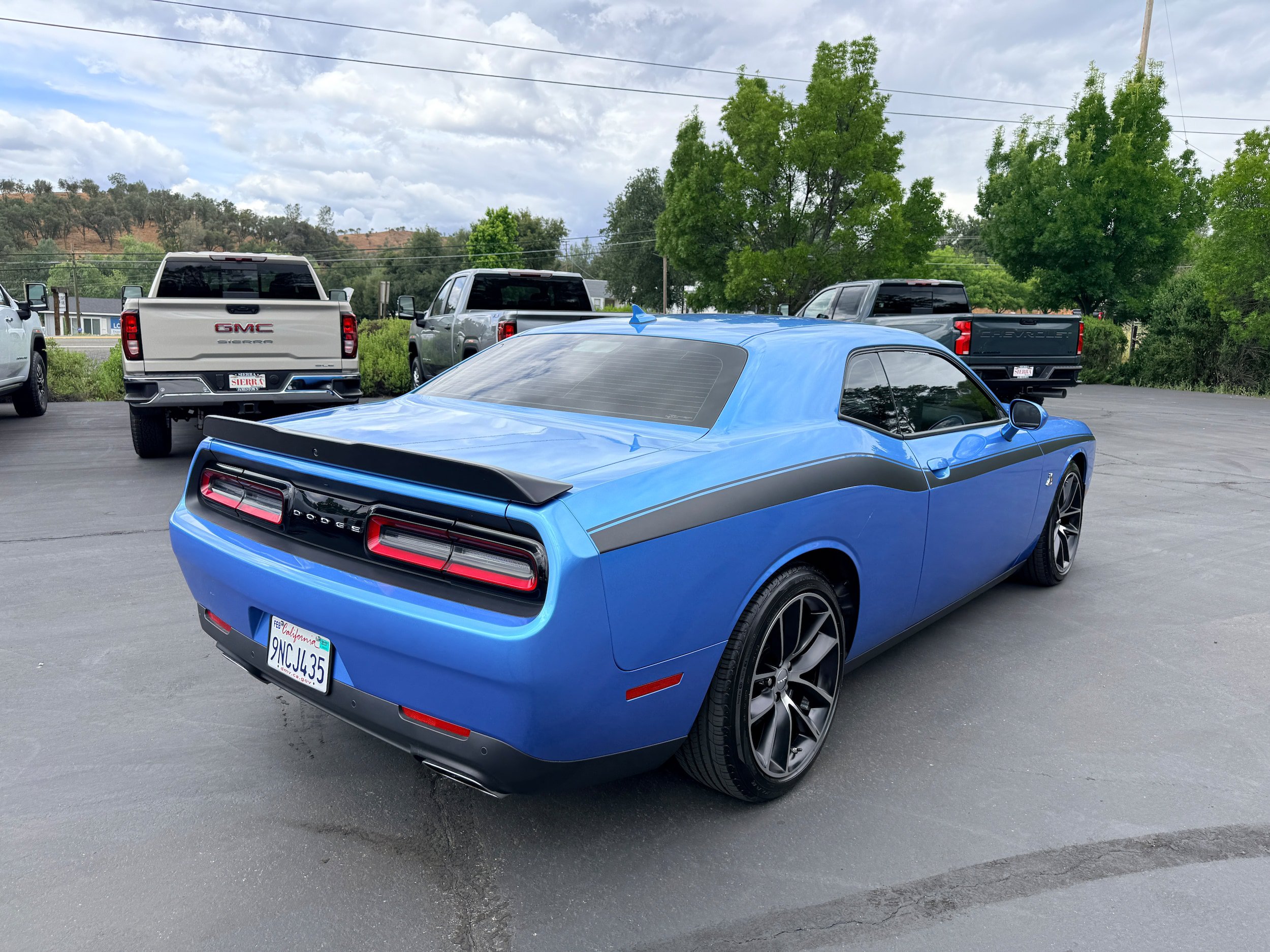 Used 2016 Dodge Challenger R/T Scat Pack w/ Leather Interior Group RWD image 6