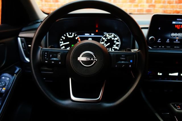 Certified 2024 Nissan Rogue SV AWD/4WD image 11