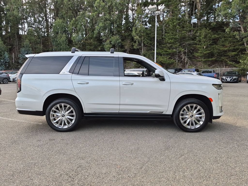 Used 2022 Cadillac Escalade Premium Luxury w/ Performance Package AWD/4WD image 4