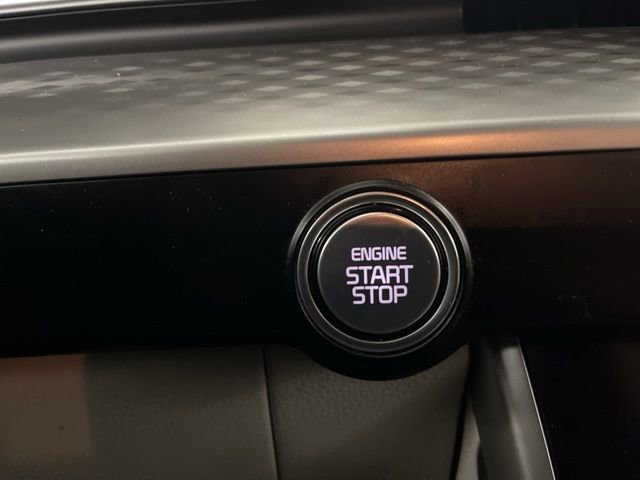 Used 2024 Kia Carnival LX image 40