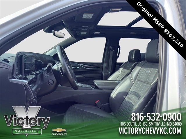 Used 2023 Cadillac Escalade V w/ Heavy-Duty Trailer Package image 9
