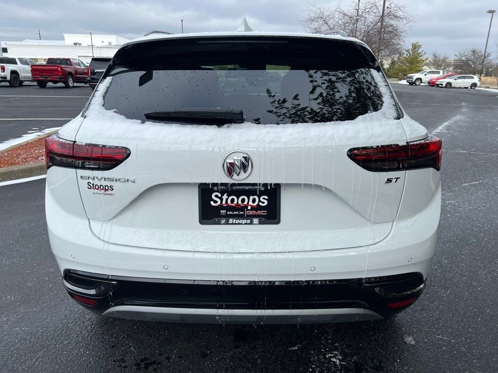 Used 2022 Buick Envision Essence w/ Sport Touring Package image 4