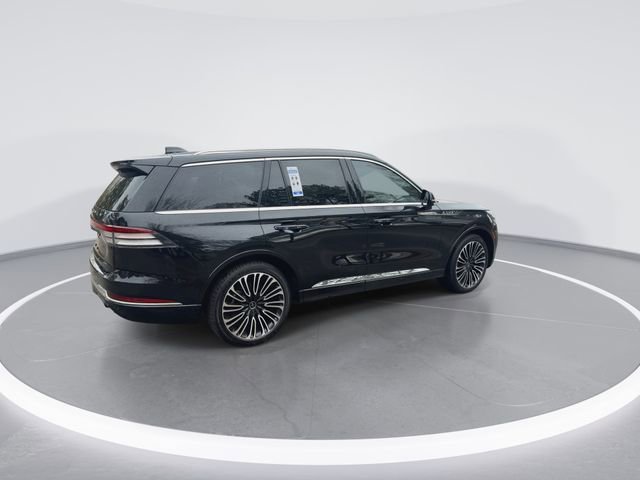 New 2026 Lincoln Aviator Black Label w/ Dynamic Handling Package AWD/4WD image 8