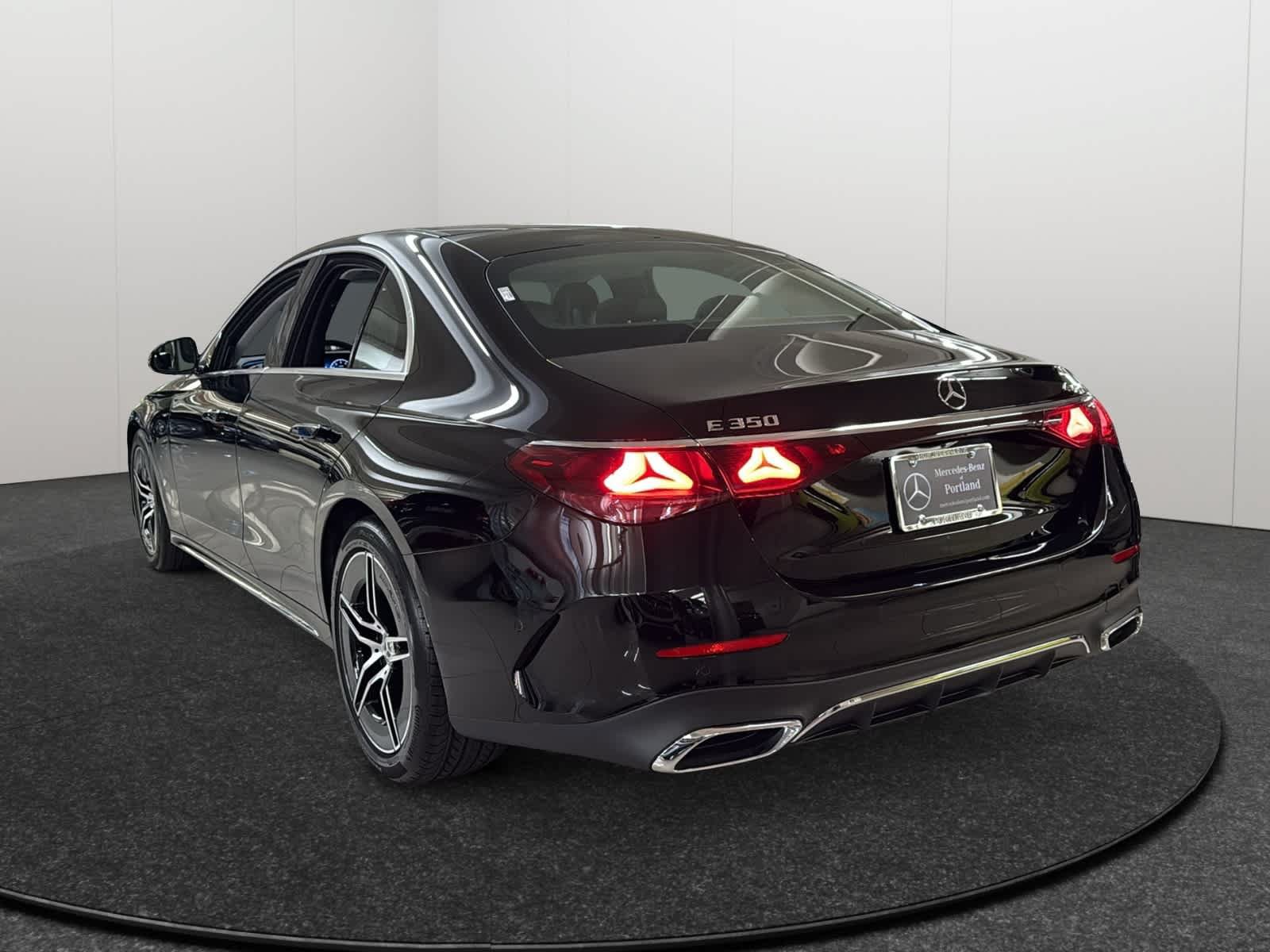 New 2027 Mercedes-Benz E 350 4MATIC Sedan image 5
