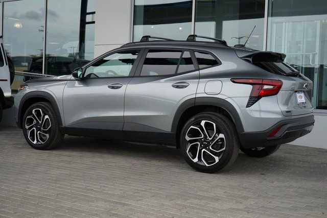 New 2026 Chevrolet Trax RS w/ Sunroof Package image 6