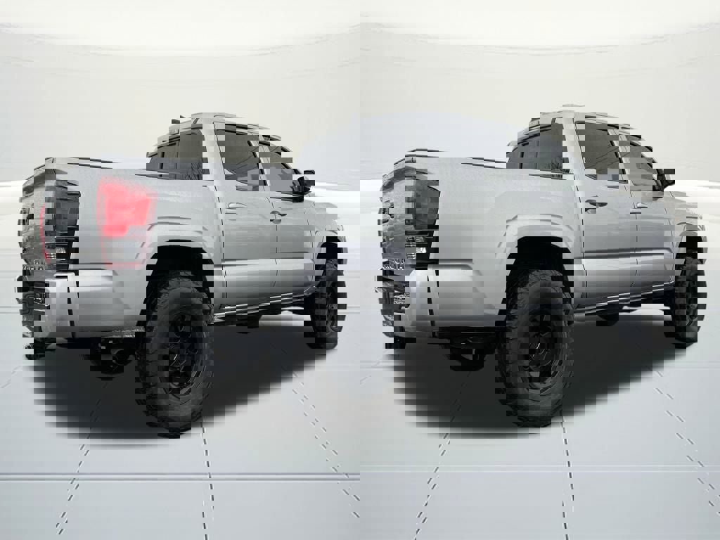 Used 2022 Toyota Tacoma SR5 image 4