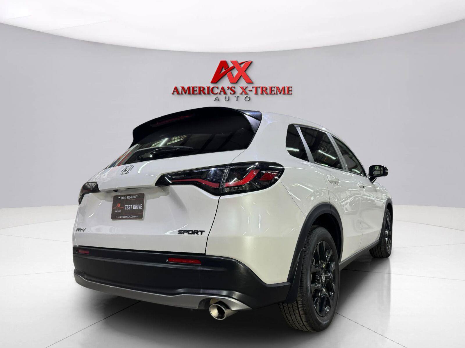 Used 2025 Honda HR-V Sport image 6