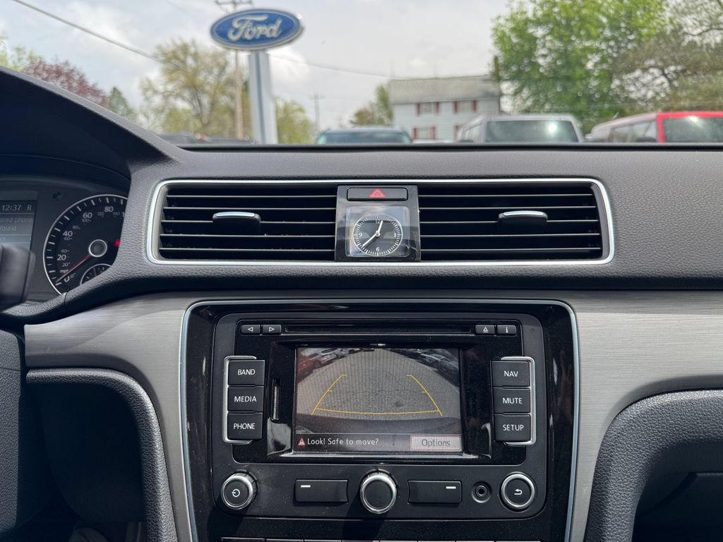 Used 2014 Volkswagen Passat 2.5 SE FWD image 23