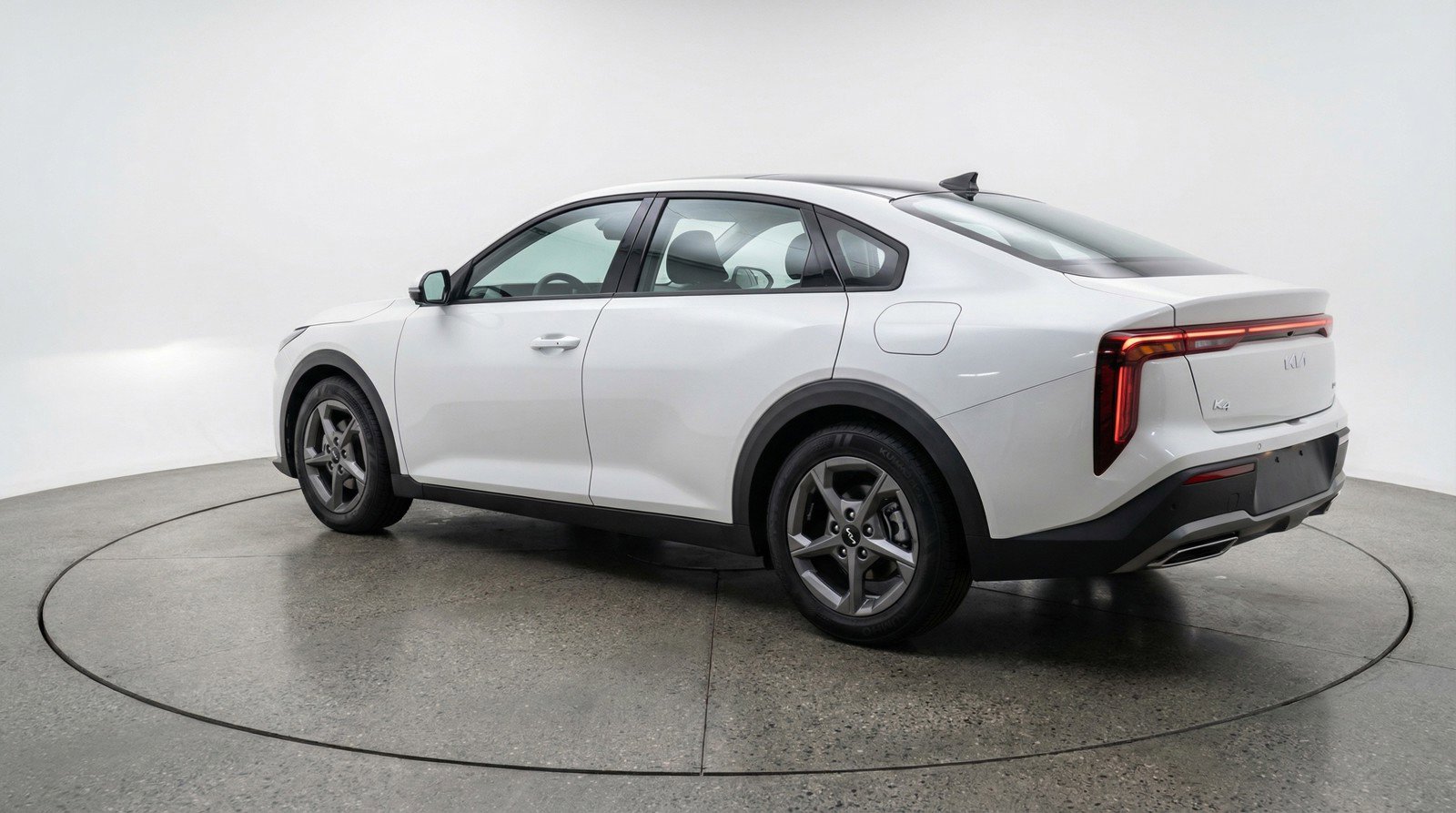 Used 2025 Kia K4 LXS image 6
