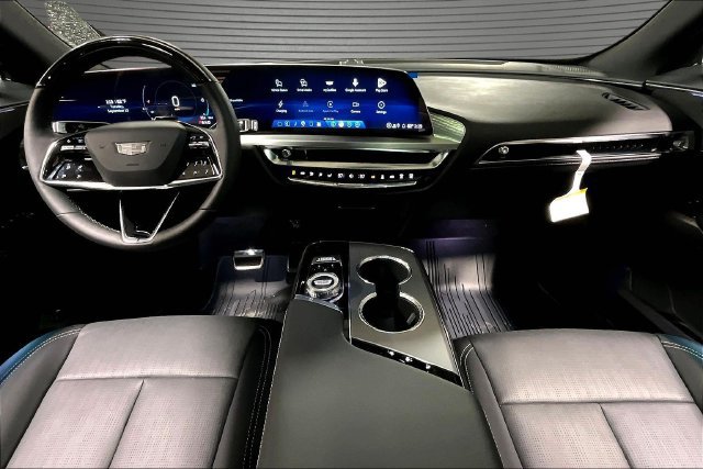 New 2027 Cadillac Lyriq Sport w/ LPO, Floor Liner Package AWD/4WD image 5