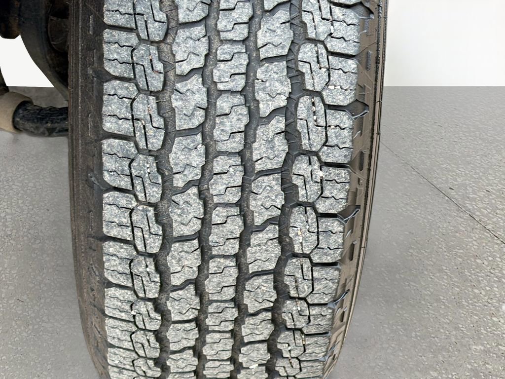 Used 2024 Jeep Wrangler Sport S image 38