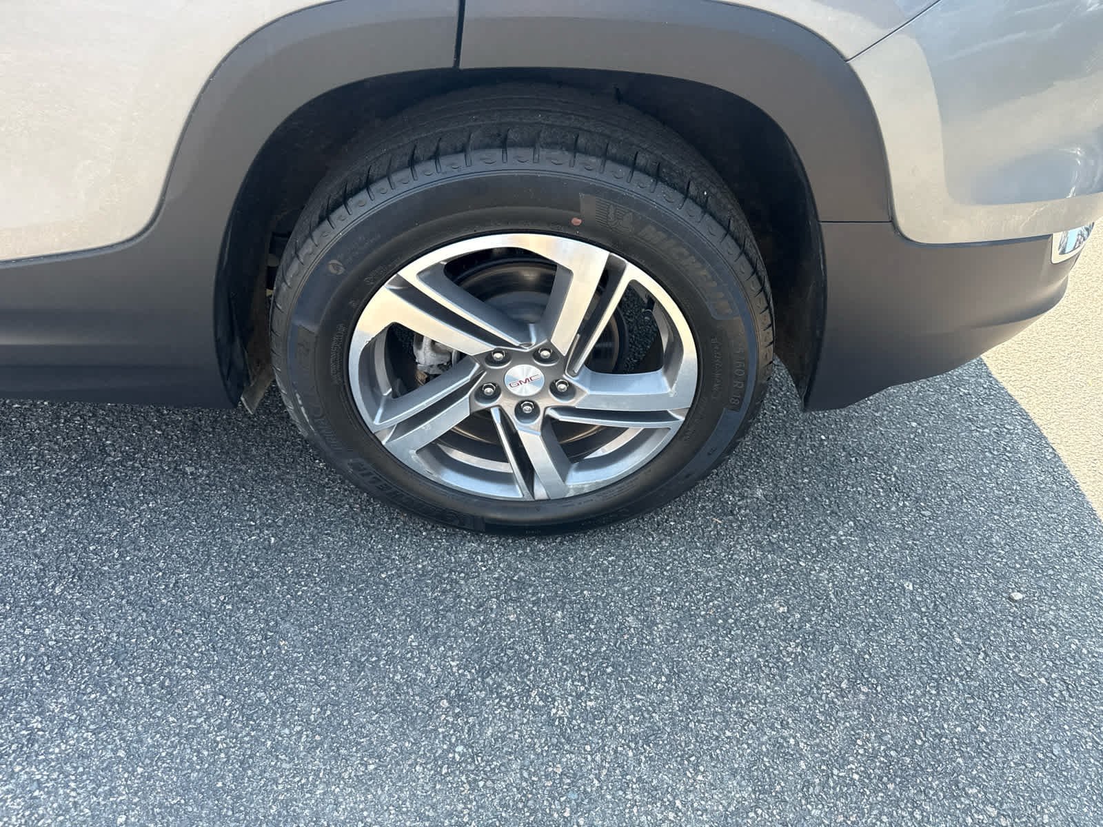 Certified 2021 GMC Terrain SLT w/ Infotainment Package II AWD/4WD image 9