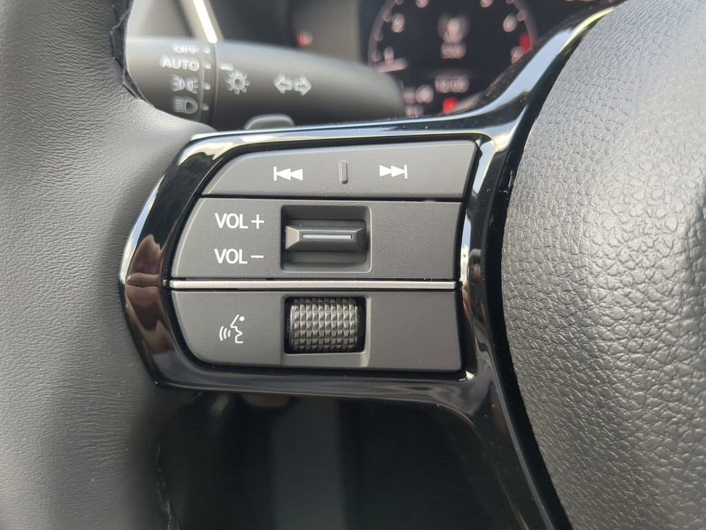 New 2025 Acura Integra Base image 26