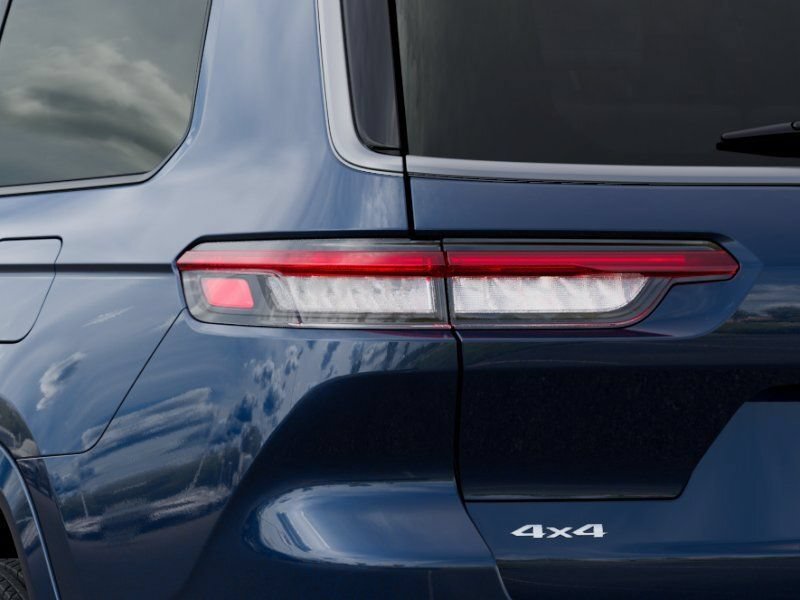 New 2026 Jeep Grand Cherokee L Limited AWD/4WD image 10
