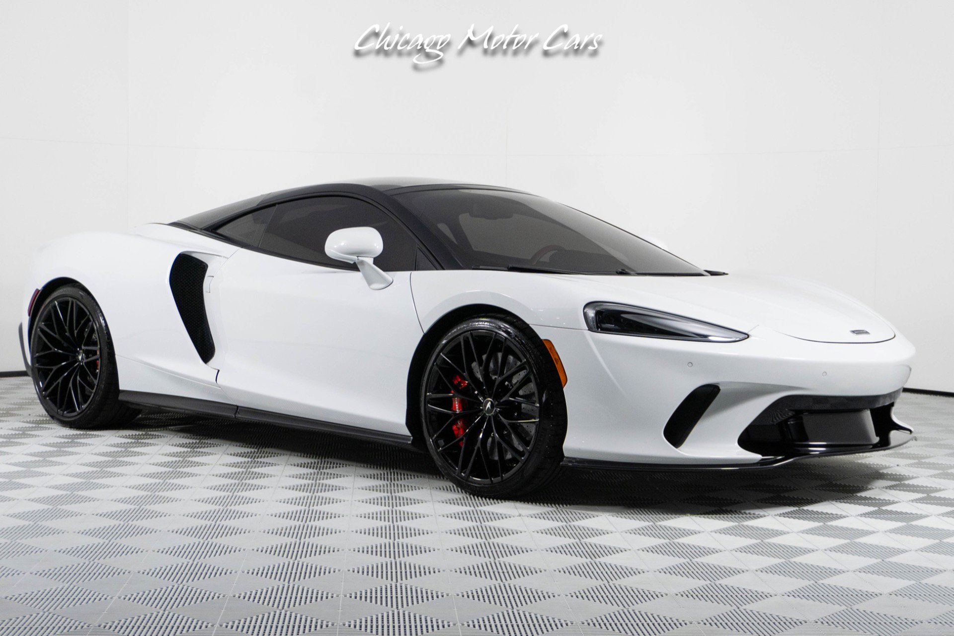 Used 2023 McLaren GT RWD image 8